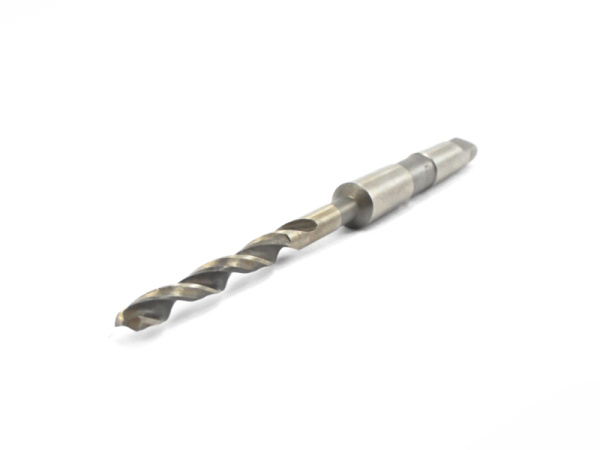 Сверло 7,2х80х170 Р6М5 к/х КМ1 длинное до хв-ка 105мм ХЗТМ им. Малышева Сверло 7,2х80х170 Р6М5 к/х КМ1 длинное до хв-ка 105мм ХЗТМ им. Малышева