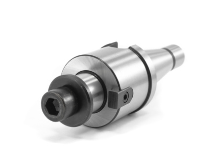 Оправка для фрез насадных торцевых 7:24 K40-d22 исп1 Beltools Оправка для фрез насадных торцевых 7:24 K40-d22 исп1 Beltools