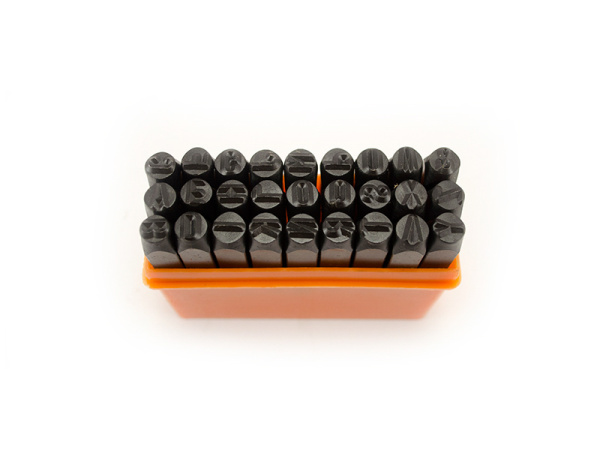 Клеймо буквенное 8 сталь 27 шт (латинский шрифт) Клеймо буквенное 8 сталь 27 шт (латинский шрифт)