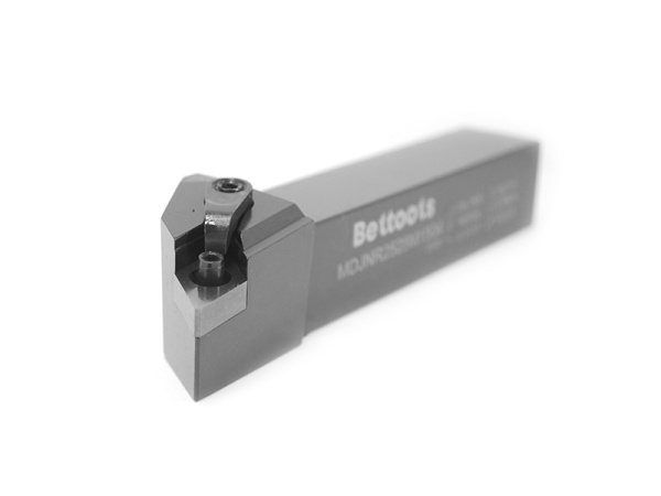 Резец проходной с ромбической пластиной 25х25х150 MDJNR 2525 M15-04 «Русский Инструмент» (РИ) Резец проходной с ромбической пластиной 25х25х150 MDJNR 2525 M15-04 «Русский Инструмент» (РИ)